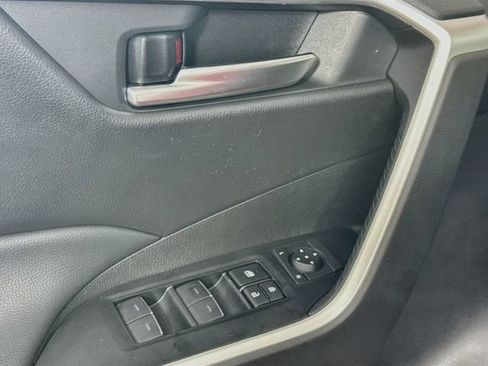 Used 2025 Toyota RAV4 XLE w/ Convenience Package AWD/4WD image 14