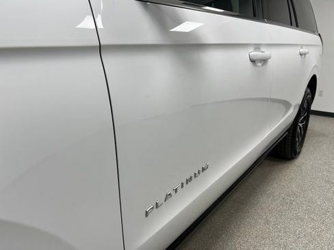 Used 2025 Ford Expedition Max Platinum image 14