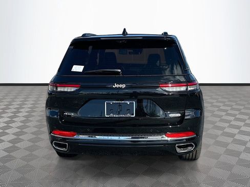 New 2025 Jeep Grand Cherokee Overland w/ Luxury Tech Group IV AWD/4WD image 5