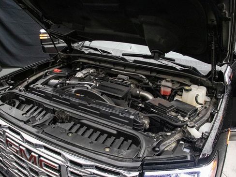 Used 2024 GMC Sierra 2500 Denali w/ Denali Reserve Package image 33