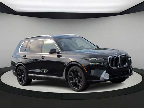 Used 2026 BMW X7 xDrive40i w/ Premium Package AWD/4WD image 2