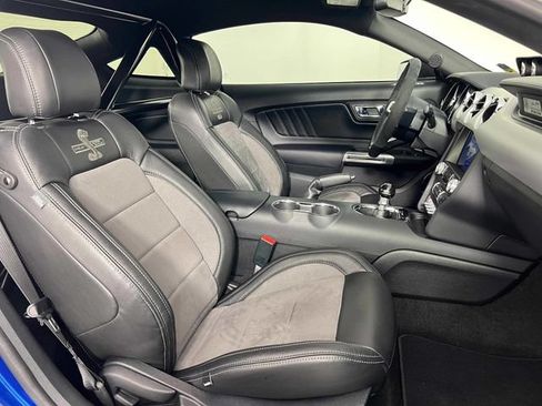 Used 2017 Ford Mustang GT Premium w/ Equipment Group 401A RWD image 19