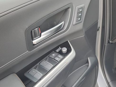 New 2026 Toyota Sienna Limited image 7