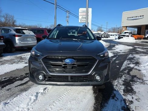 Used 2023 Subaru Outback Onyx Edition image 18