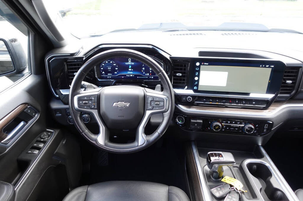 Used 2022 Chevrolet Silverado 1500 LT Trail Boss w/ LT Trail Boss Premium Package AWD/4WD image 48