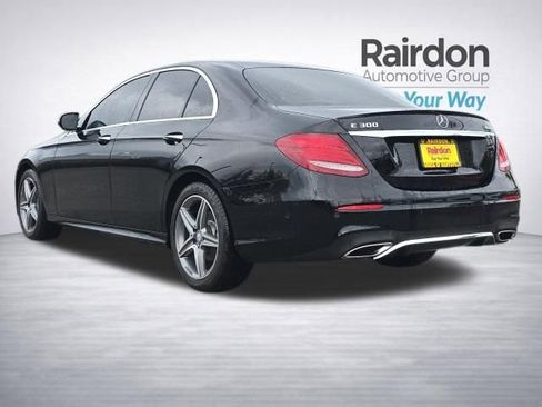 Used 2017 Mercedes-Benz E 300 4MATIC image 5