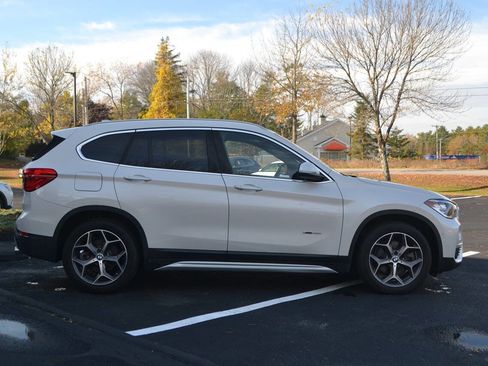 Used 2017 BMW X1 xDrive28i image 12