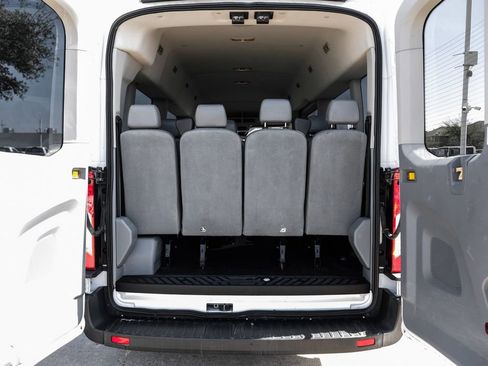 Used 2017 Ford Transit 350 XL image 47