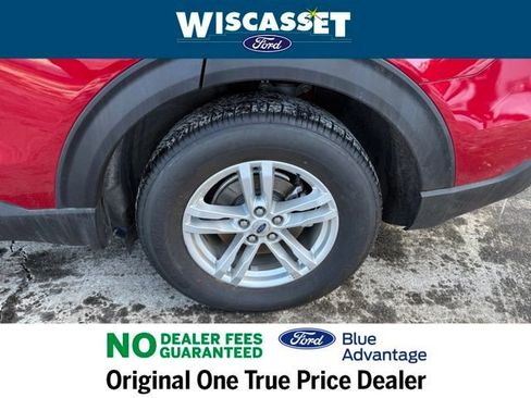 Certified 2022 Ford Explorer XLT w/ Equipment Group 202A image 27