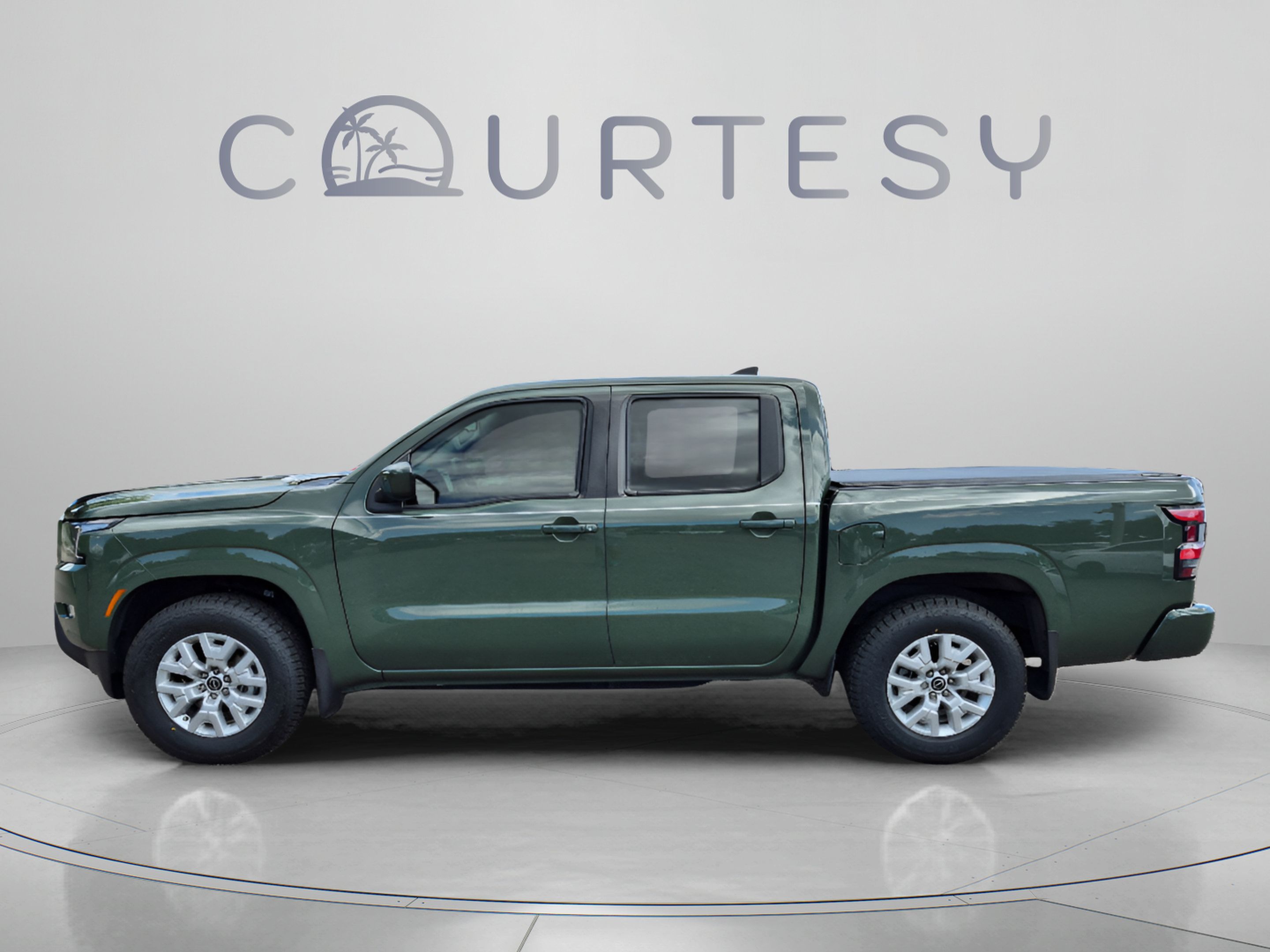 Certified 2024 Nissan Frontier SV w/ SV Convenience Package RWD image 2