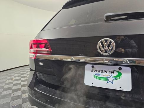 Used 2019 Volkswagen Atlas SE w/ Panoramic Sunroof Package image 15