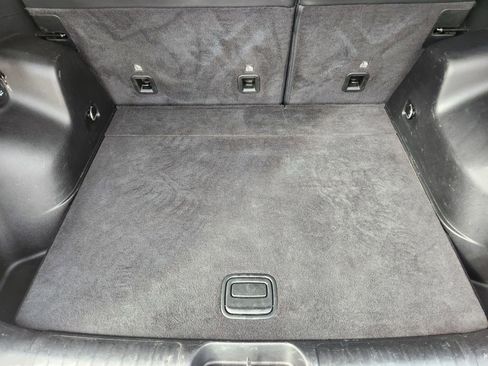 Used 2019 Jeep Cherokee Latitude Plus FWD image 35