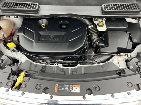 Used 2017 Ford Escape Titanium image 28