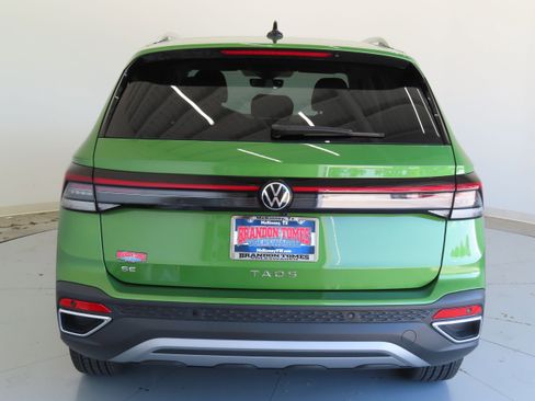 New 2025 Volkswagen Taos SE image 5