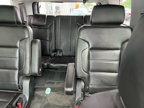 Used 2015 GMC Yukon Denali w/ Touring Package AWD/4WD image 14