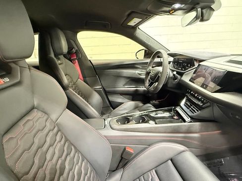 Used 2022 Audi RS e-tron GT w/ Year 1 Package AWD/4WD image 58