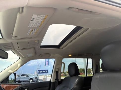 Used 2019 INFINITI QX80 Luxe AWD/4WD image 14