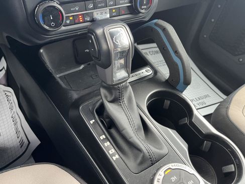 Used 2022 Ford Bronco Wildtrak AWD/4WD image 15