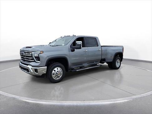New 2026 Chevrolet Silverado 3500 LTZ w/ LTZ Plus Package AWD/4WD image 4