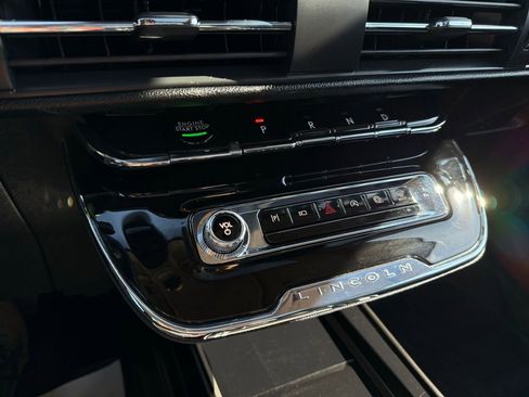 Used 2023 Lincoln Corsair Standard w/ Equipment Group 101A image 25