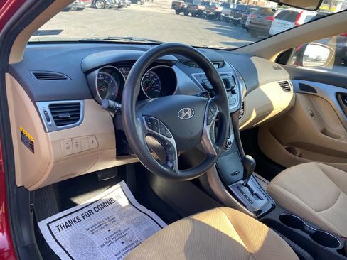 Used 2013 Hyundai Elantra GLS w/ Preferred Pkg image 11