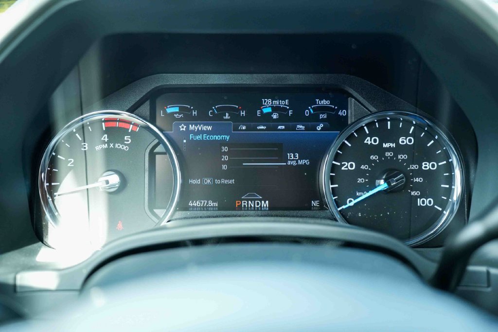 Used 2022 Ford F350 Lariat w/ Tremor Off-Road Package AWD/4WD image 26