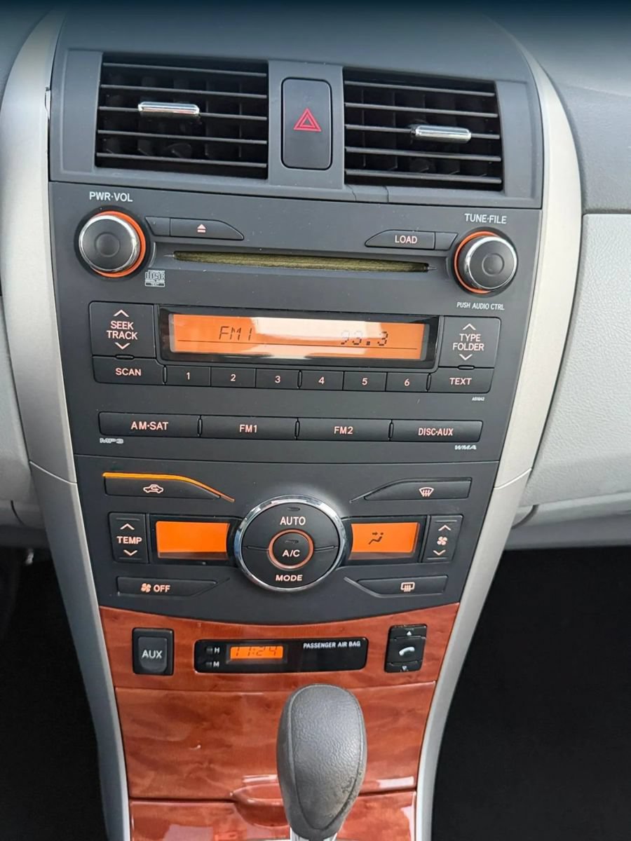 Used 2010 Toyota Corolla XLE w/ XLE EVP Pkg #2 FWD image 23
