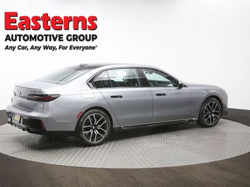 Used 2023 BMW 740i w/ Executive Package RWD image 46