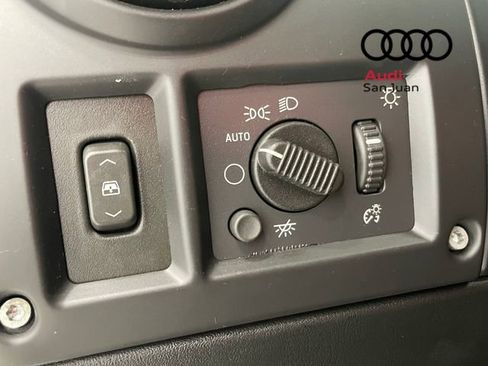 Used 2005 HUMMER H2 SUT w/ Preferred Equipment Group image 28