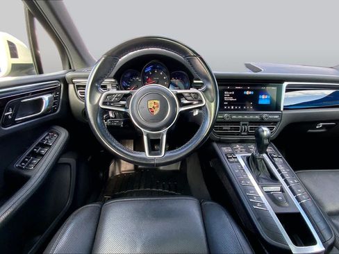 Used 2019 Porsche Macan AWD/4WD image 6