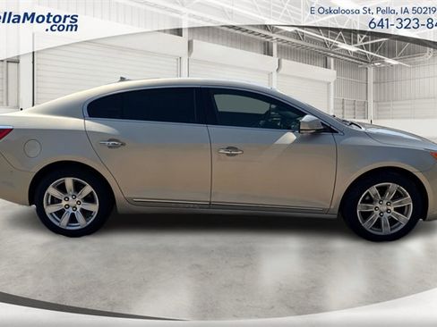Used 2010 Buick LaCrosse CXL image 2