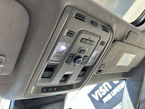 Used 2024 Cadillac Escalade Sport Platinum w/ LPO, ONYX Package AWD/4WD image 29