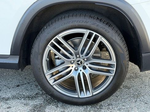 Used 2025 Mercedes-Benz GLS 450 4MATIC image 15