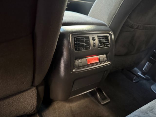Used 2016 Nissan Pathfinder SV FWD image 15