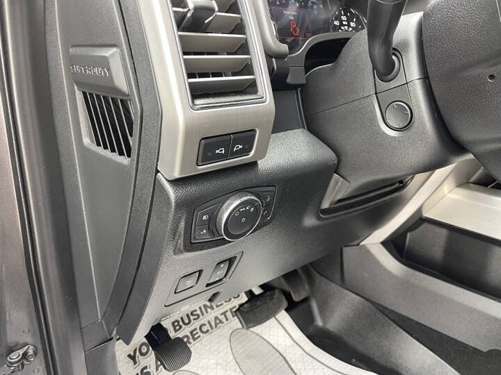 Used 2019 Ford F350 Platinum w/ Platinum Ultimate Package AWD/4WD image 20