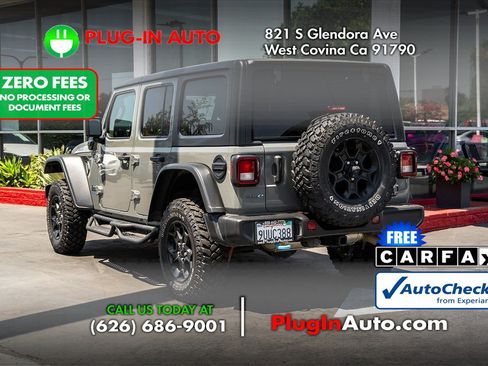 Used 2023 Jeep Wrangler Unlimited AWD/4WD image 2