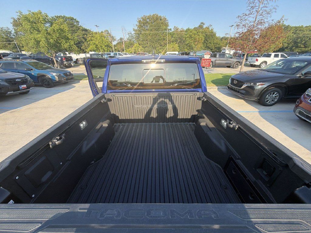 Used 2024 Toyota Tacoma Limited w/ Limited Package (LT) AWD/4WD image 16