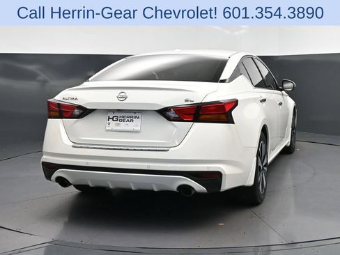 Used 2021 Nissan Altima 2.5 SL FWD image 7