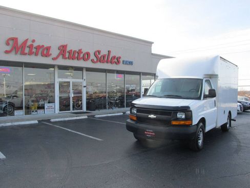 Used 2014 Chevrolet Express 3500 RWD image 44