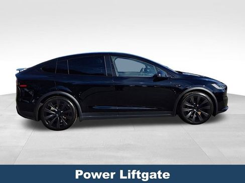 Used 2022 Tesla Model X Plaid image 9