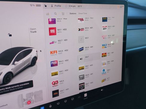 Used 2023 Tesla Model Y Long Range image 13