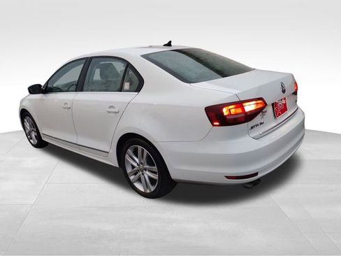 Used 2017 Volkswagen Jetta SEL image 5
