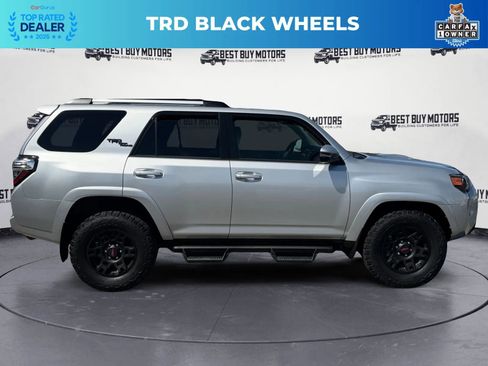 Used 2018 Toyota 4Runner TRD Off-Road Premium AWD/4WD image 9