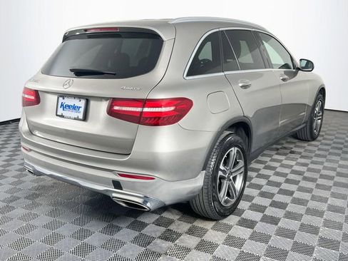 Used 2019 Mercedes-Benz GLC 300 4MATIC image 6