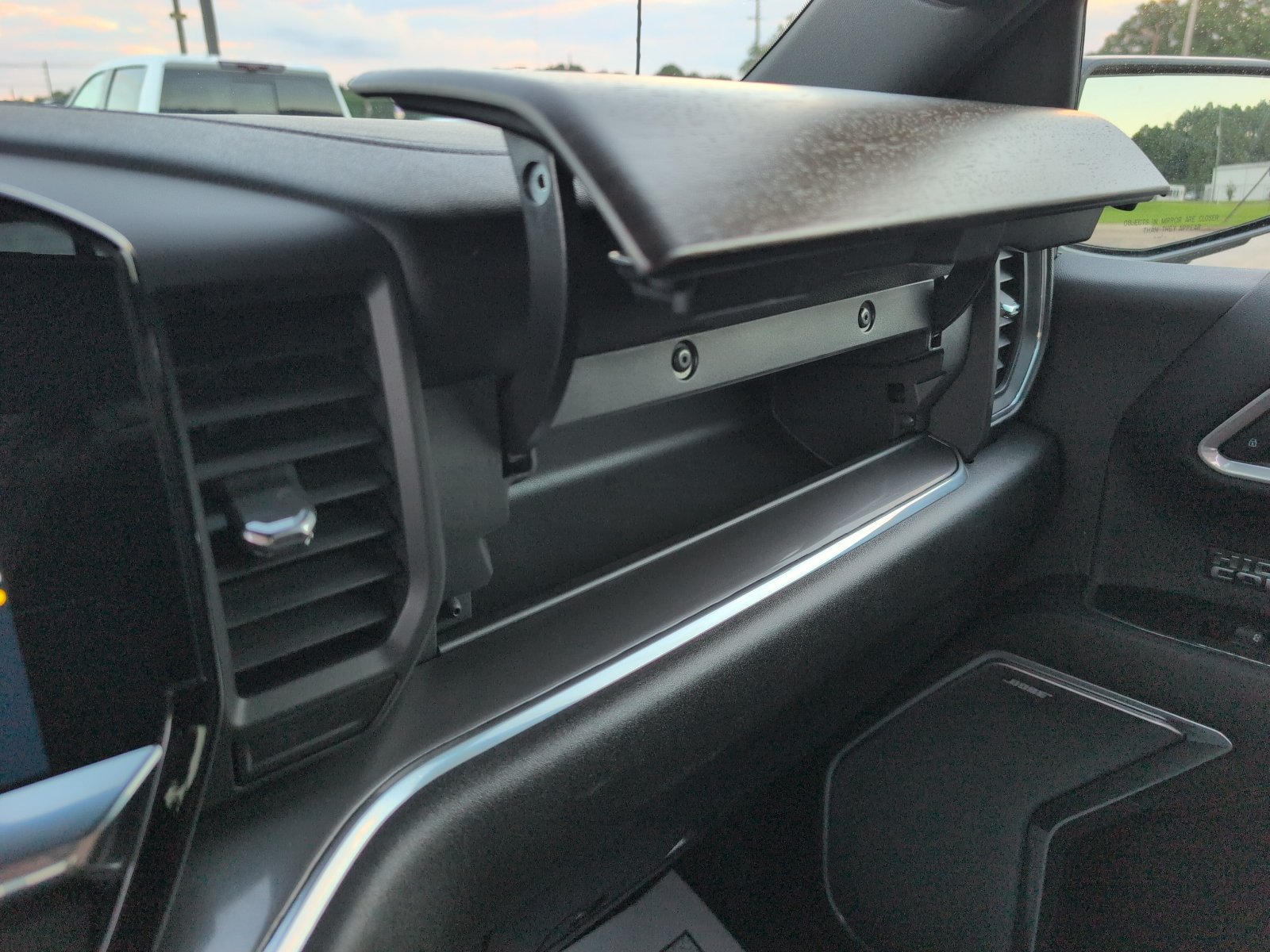 Used 2025 Chevrolet Silverado 1500 High Country AWD/4WD image 38