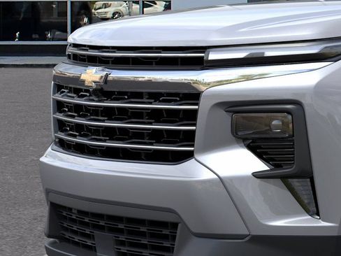 New 2026 Chevrolet Traverse LT w/ Driver Confidence Package FWD image 13