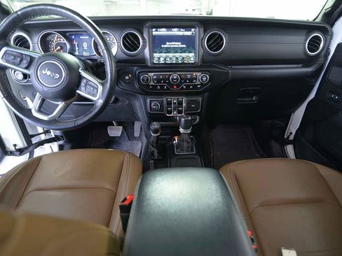 Used 2021 Jeep Wrangler Unlimited Sahara AWD/4WD image 14