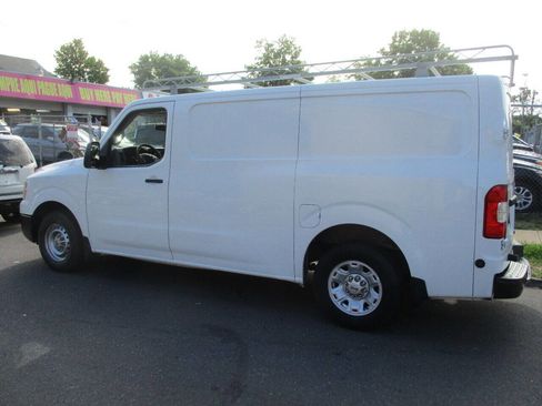 Used 2015 Nissan NV 2500 SV image 5