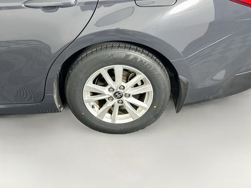 Used 2025 Toyota Camry LE w/ Convenience Package FWD image 11