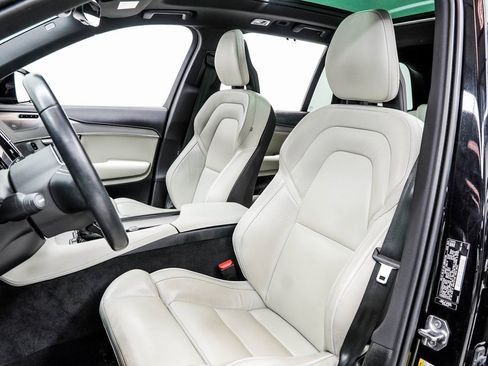 Used 2021 Volvo XC90 T6 R-Design w/ Advanced Package image 37